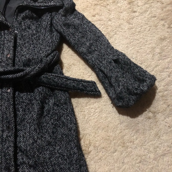 Wool Coat - Picture 4 of 8